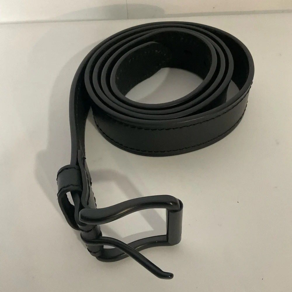 Genuine Dickies Black Leather Work Belt Dark Metal Buckle; Size: 50”-52” L; Nice